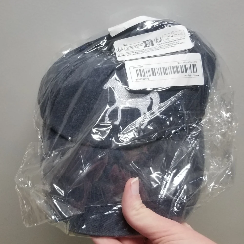 NIB blue and white horse baseball cap - Picture 1 of 4